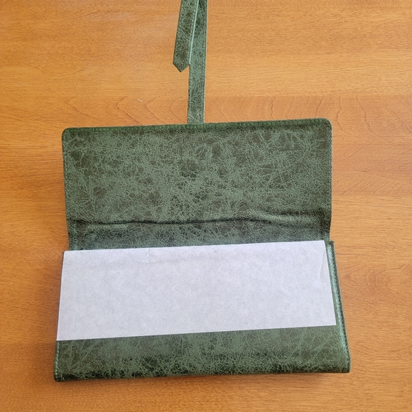 NWT Matt & Nat wallet - Picture 3 of 6